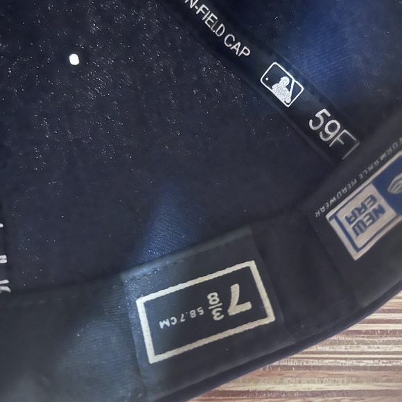 Nee  York Yankees New Era 7 3/8 - Picture 2 of 2